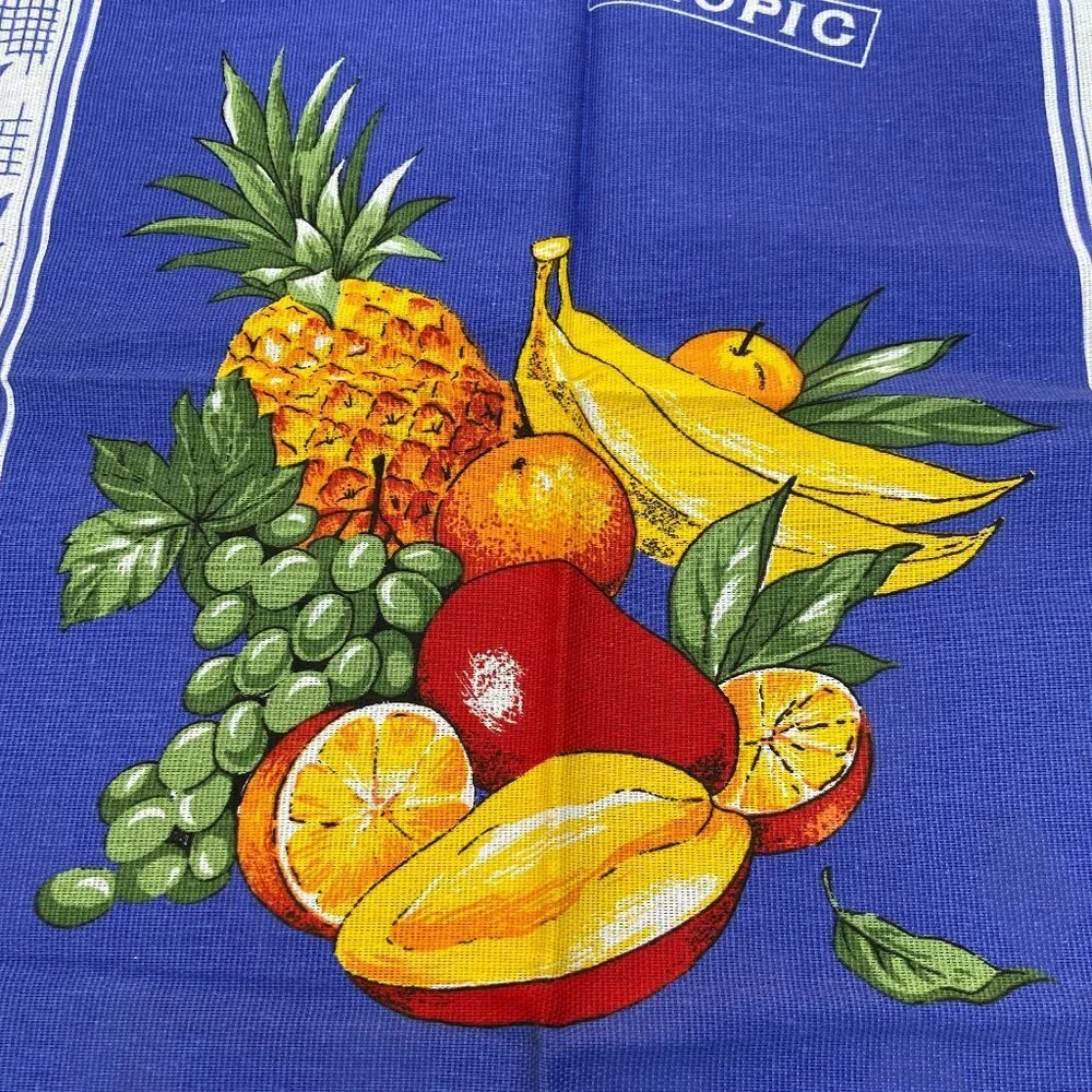 NWOT Kitchen towel Fruits